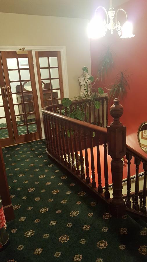 Tower Hotel Talgarth Esterno foto