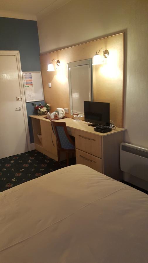 Tower Hotel Talgarth Esterno foto